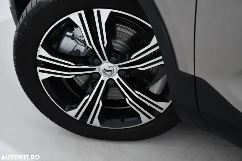 Volvo XC40 din 2021 cu 163.000 km - oferta VOL123356 - foto 26