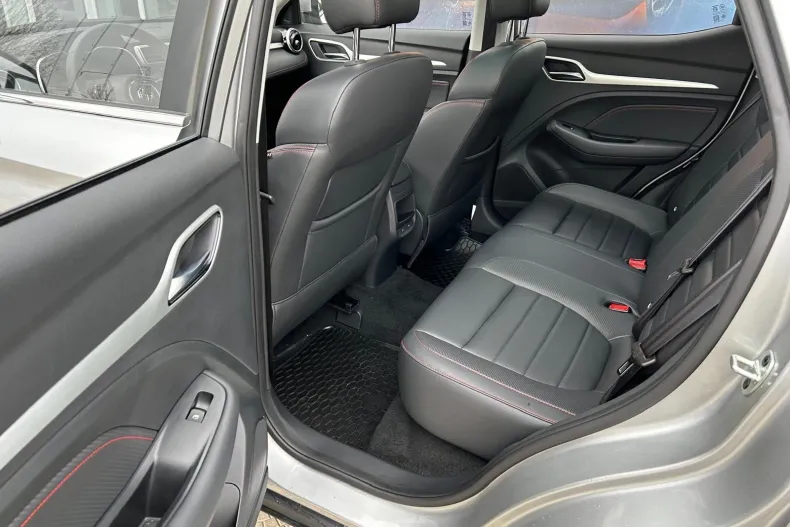 MG ZS din 2024 cu 2.000 km - oferta MG0123360 - foto 11