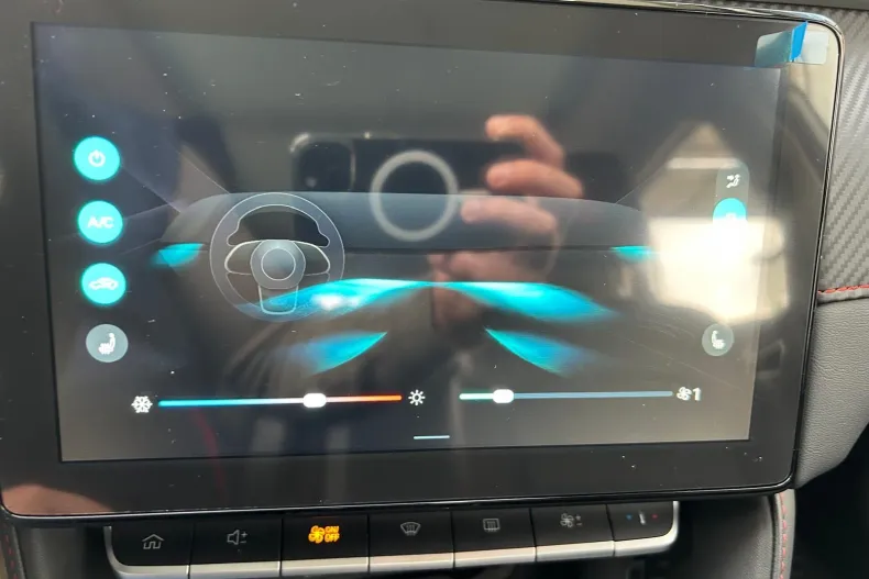 MG ZS din 2024 cu 2.000 km - oferta MG0123360 - foto 32