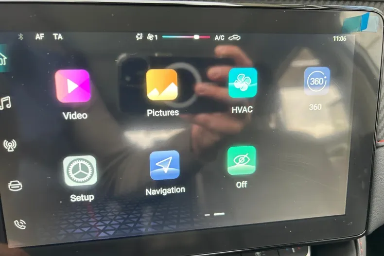 MG ZS din 2024 cu 2.000 km - oferta MG0123360 - foto 33