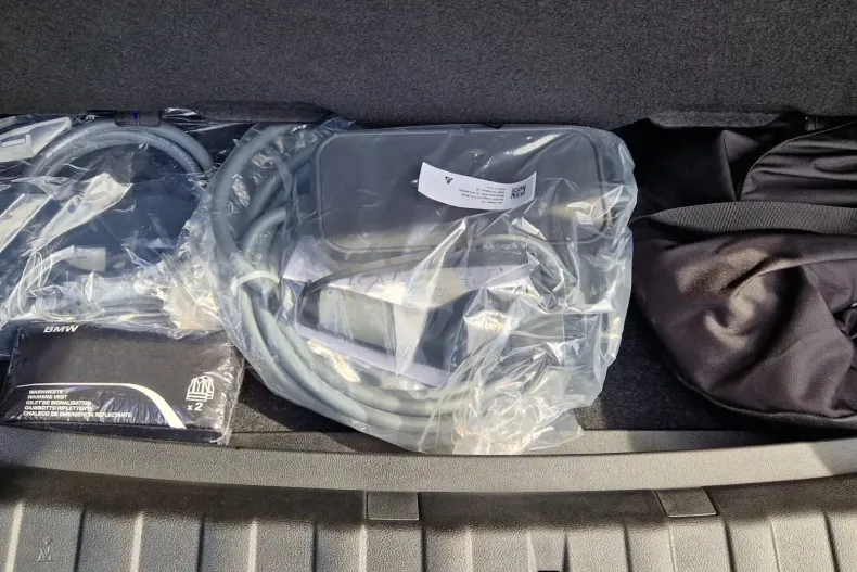 BMW Seria 3 din 2024 cu 65 km - oferta BMW123369 - foto 30