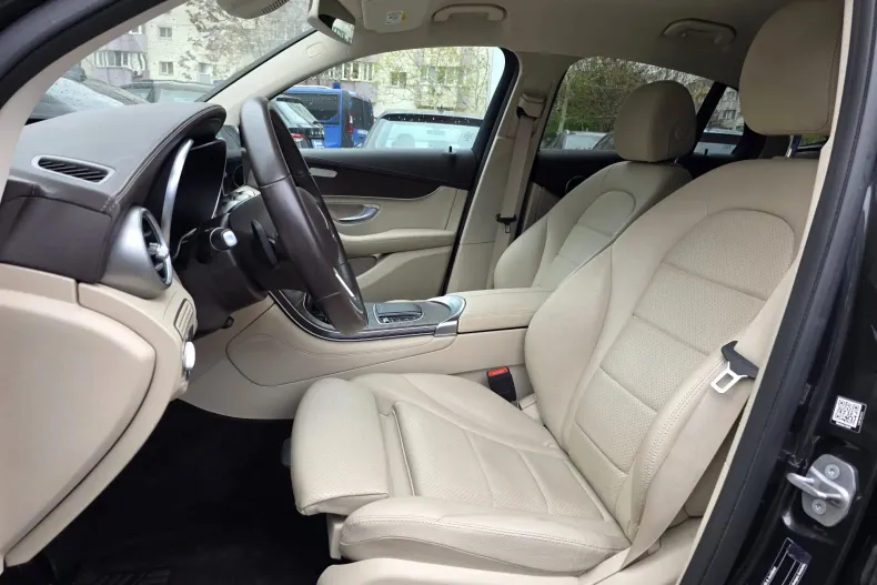 Mercedes-Benz GLC din 2020 cu 42.145 km - oferta MER123383 - foto 9