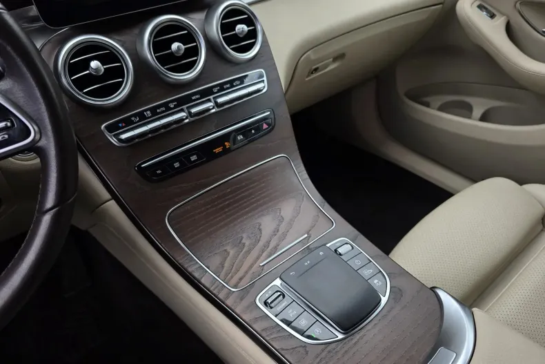 Mercedes-Benz GLC din 2020 cu 42.145 km - oferta MER123383 - foto 22