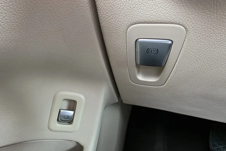 Mercedes-Benz GLC din 2020 cu 42.145 km - oferta MER123383 - foto 24