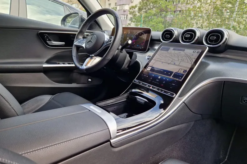 Mercedes-Benz C din 2021 cu 49.012 km - oferta MER123387 - foto 9