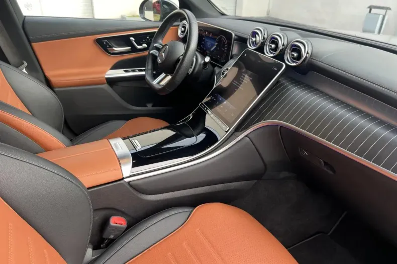 Mercedes-Benz GLC din 2024 cu 26.061 km - oferta MER123397 - foto 13