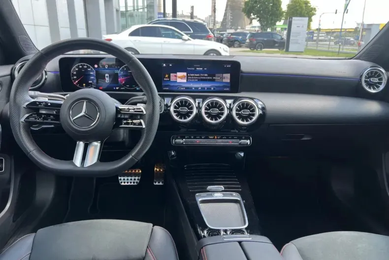 Mercedes-Benz A din 2023 cu 18.408 km - oferta MER123410 - foto 12