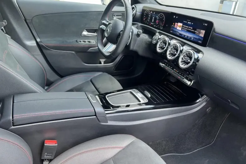 Mercedes-Benz A din 2023 cu 18.408 km - oferta MER123410 - foto 13