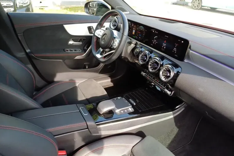 Mercedes-Benz CLA din 2022 cu 12.400 km - oferta MER123415 - foto 13