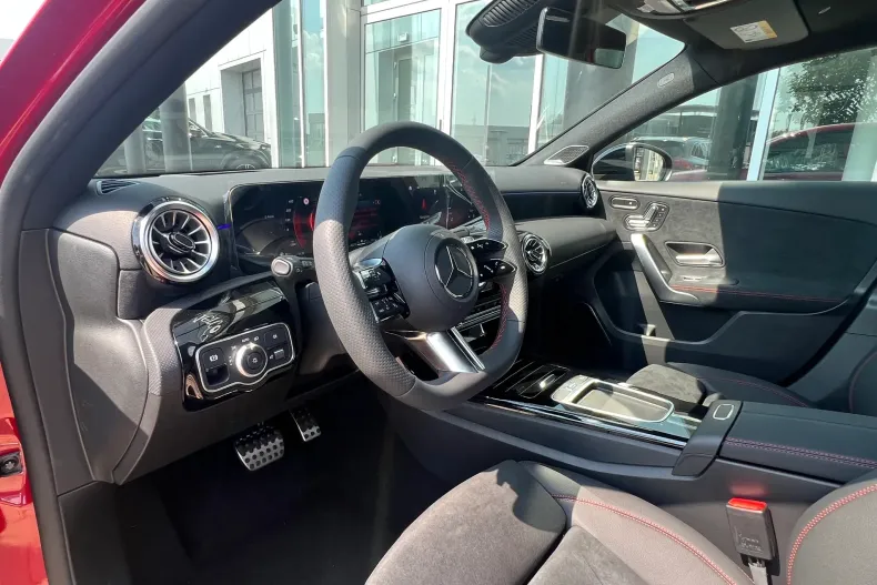 Mercedes-Benz A din 2023 cu 5.000 km - oferta MER123416 - foto 8