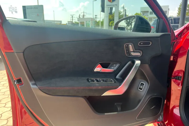 Mercedes-Benz A din 2023 cu 5.000 km - oferta MER123416 - foto 10