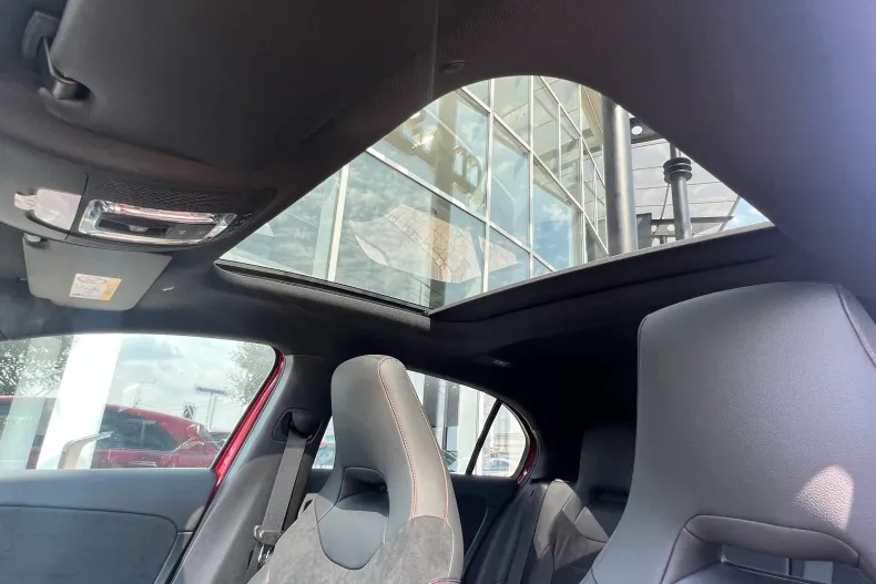 Mercedes-Benz A din 2023 cu 5.000 km - oferta MER123416 - foto 11