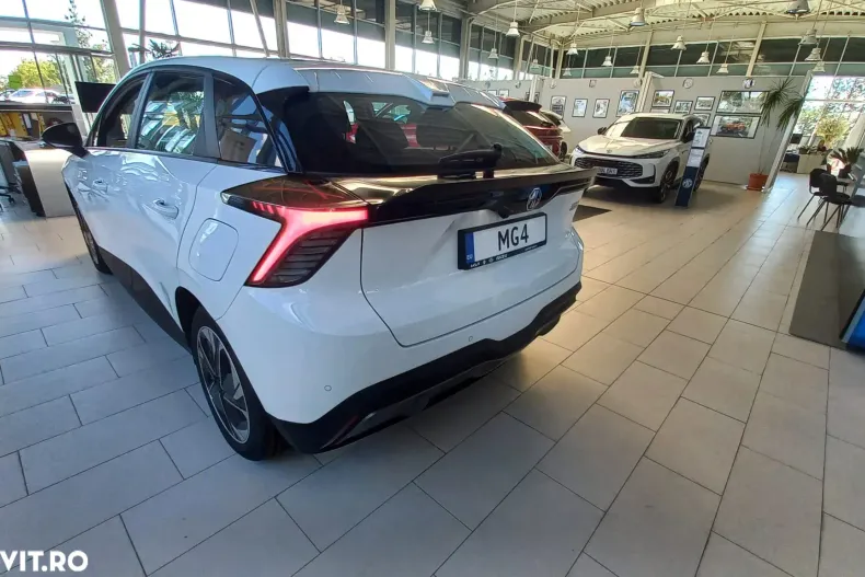 MG MG4 din 2024 cu 5 km - oferta MG0123443 - foto 5