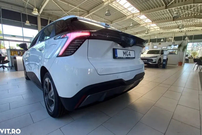 MG MG4 din 2024 cu 5 km - oferta MG0123443 - foto 18