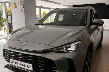 MG ZS HEV din 2025 - oferta MG0123446