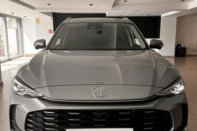 MG ZS HEV din 2025 cu 2 km - oferta MG0123446 - foto 2