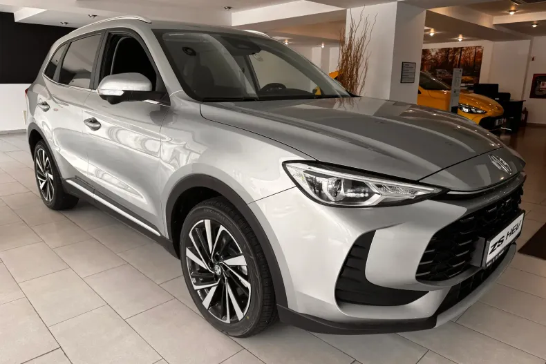 MG ZS HEV din 2025 cu 2 km - oferta MG0123446 - foto 3