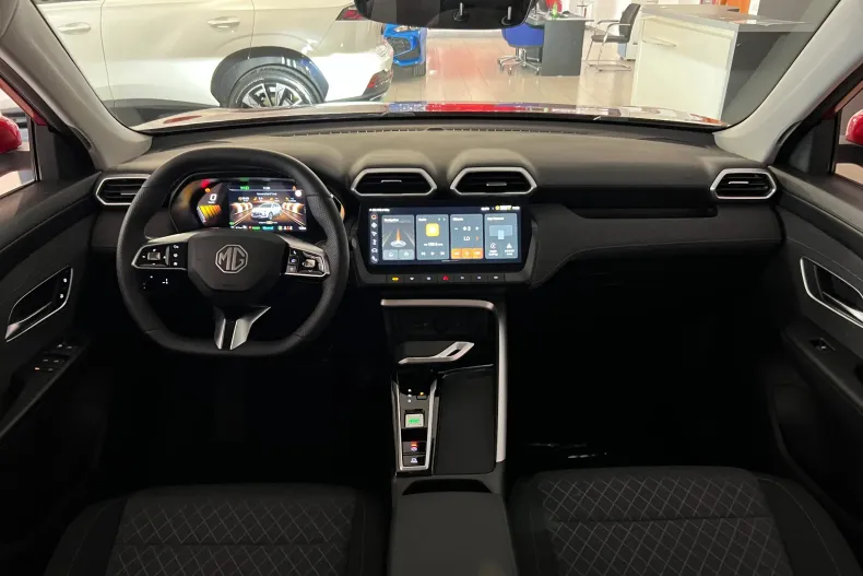 MG ZS HEV din 2025 cu 1 km - oferta MG0123448 - foto 10