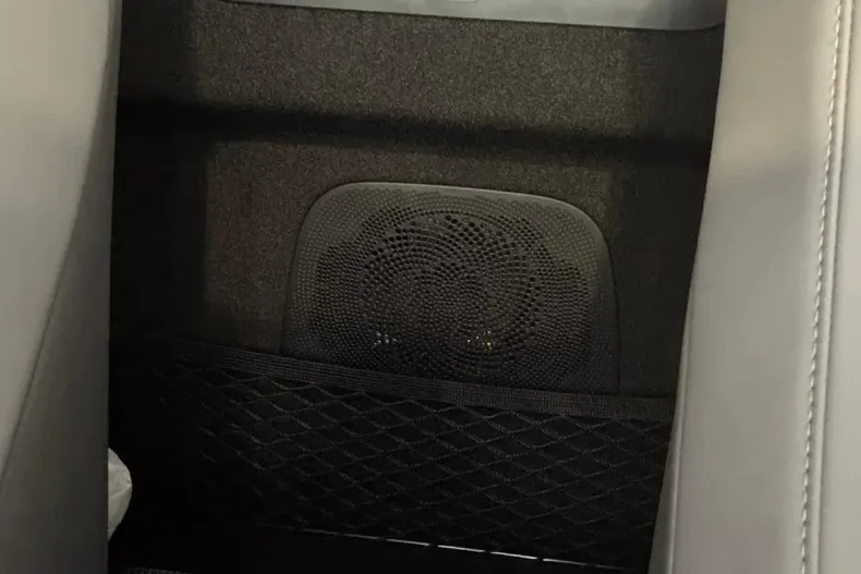 MG Cyberster din 2025 cu 1 km - oferta MG0123449 - foto 12