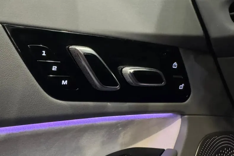 MG Cyberster din 2025 cu 1 km - oferta MG0123449 - foto 17