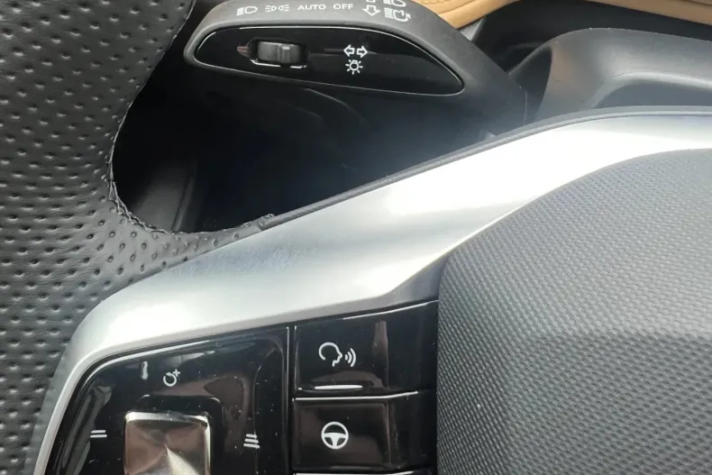 MG HS din 2025 cu 1 km - oferta MG0123452 - foto 14