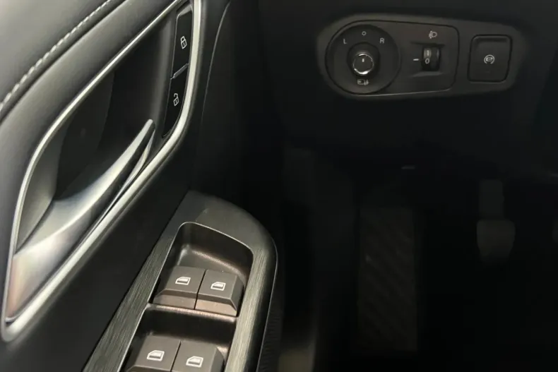 MG ZS din 2024 cu 1 km - oferta MG0123456 - foto 19