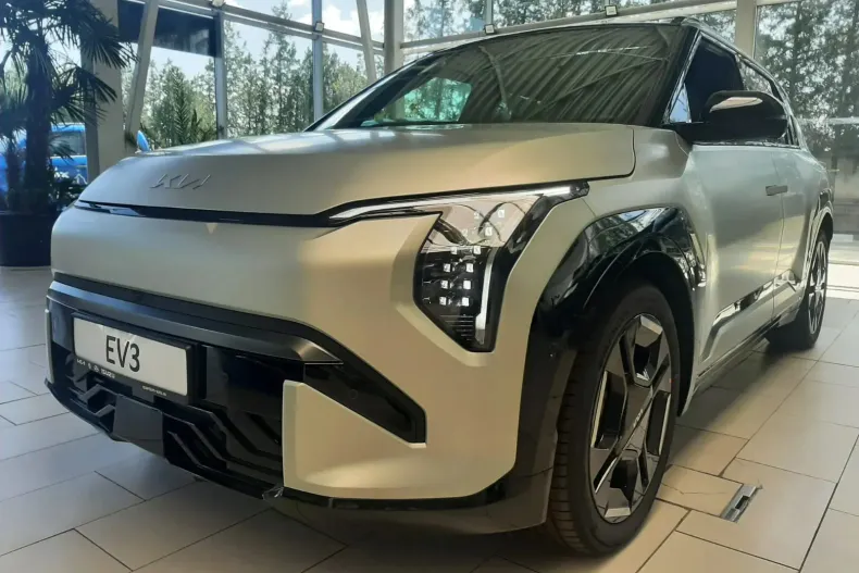 Kia EV3 din 2024 cu 1 km - oferta KIA123458 - foto 2