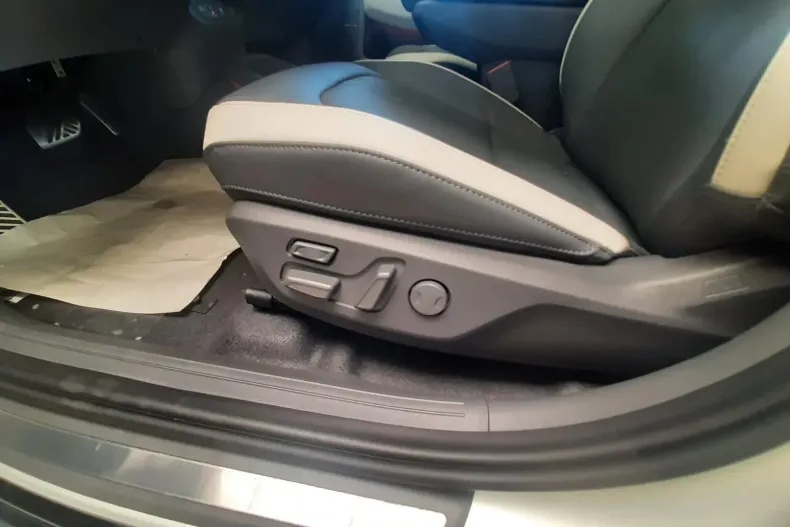 Kia EV3 din 2024 cu 1 km - oferta KIA123458 - foto 13