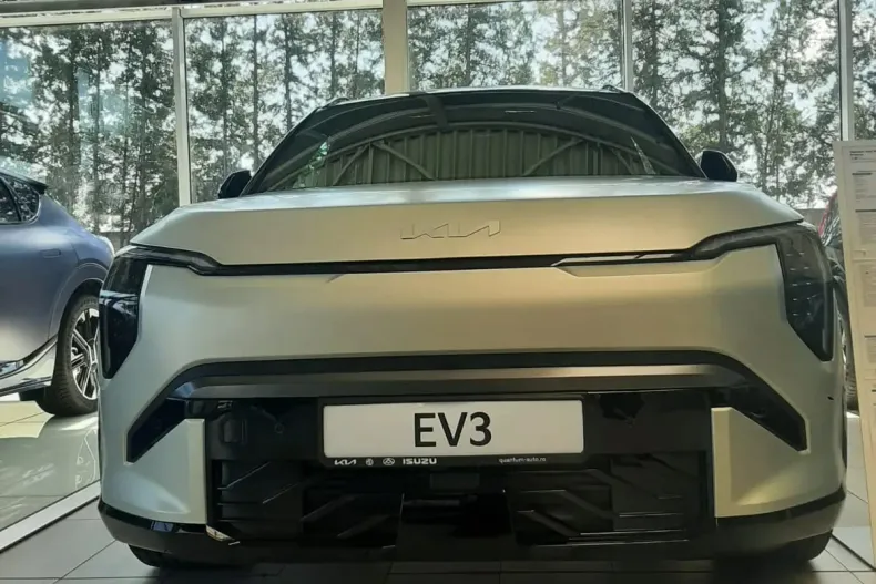 Kia EV3 din 2024 cu 1 km - oferta KIA123458 - foto 30
