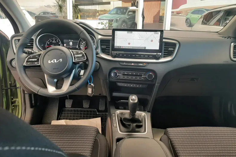Kia XCeed din 2024 cu 1 km - oferta KIA123460 - foto 7