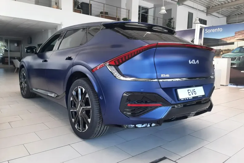 Kia EV6 din 2024 cu 1 km - oferta KIA123461 - foto 2