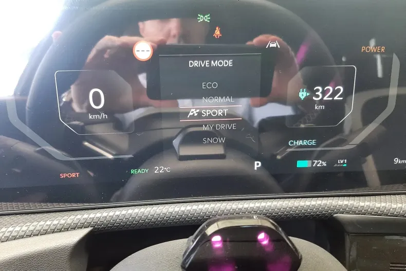 Kia EV6 din 2024 cu 1 km - oferta KIA123461 - foto 7