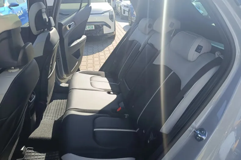 Kia Sportage din 2025 cu 9 km - oferta KIA123462 - foto 26