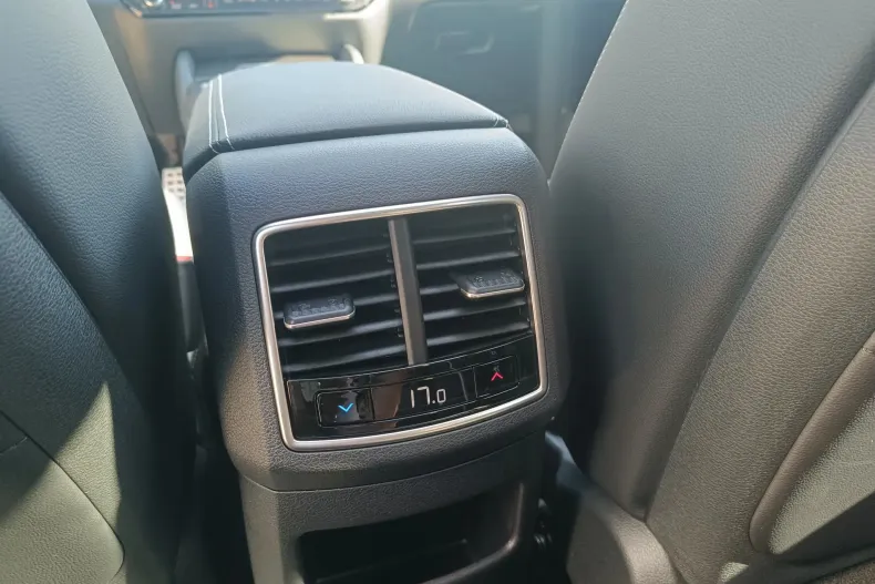 Kia Sportage din 2025 cu 9 km - oferta KIA123462 - foto 29