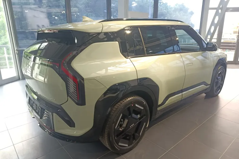 Kia EV3 din 2024 cu 1 km - oferta KIA123470 - foto 5