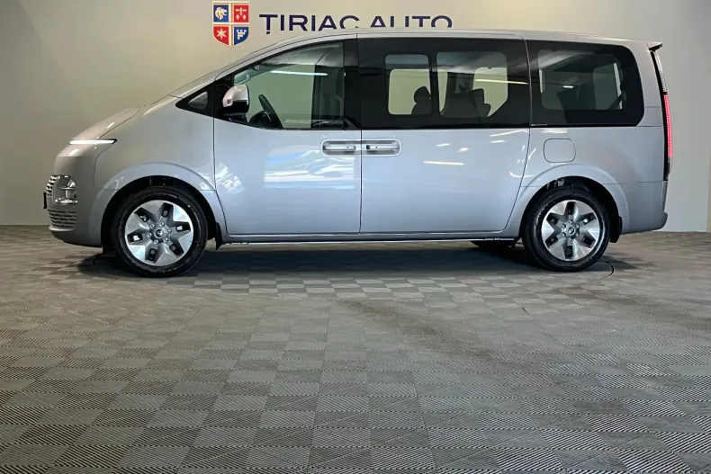 Hyundai STARIA din 2025 cu 8 km - oferta HYU123490 - foto 3