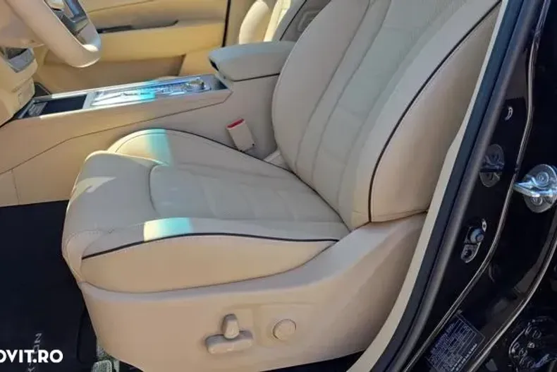 Ssangyong REXTON din 2025 cu 250 km - oferta SSA123501 - foto 12