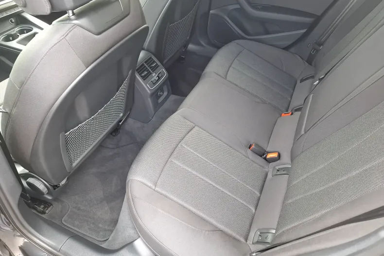 Audi A4 din 2024 cu 22.018 km - oferta AUD123507 - foto 11