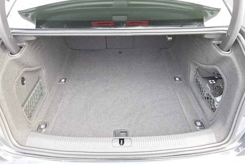 Audi A4 din 2024 cu 22.018 km - oferta AUD123507 - foto 12