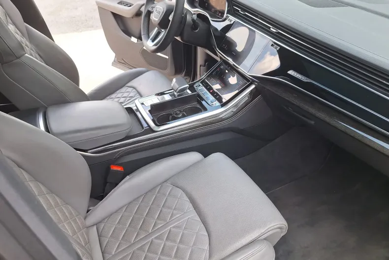 Audi Q7 din 2024 cu 22.524 km - oferta AUD123516 - foto 19