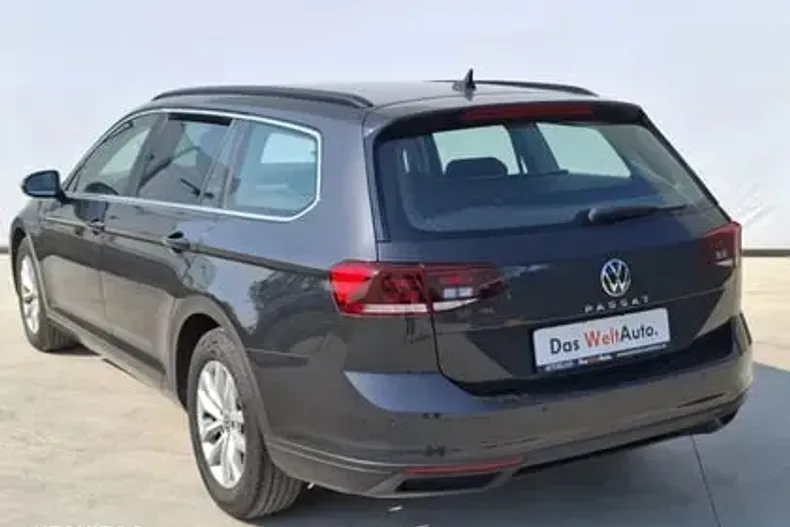 Volkswagen Passat din 2022 cu 92.804 km - oferta VOL123519 - foto 3