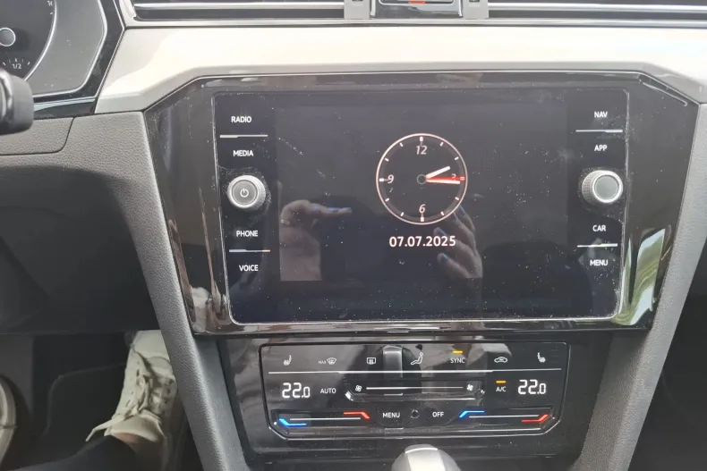 Volkswagen Passat din 2022 cu 92.804 km - oferta VOL123519 - foto 8
