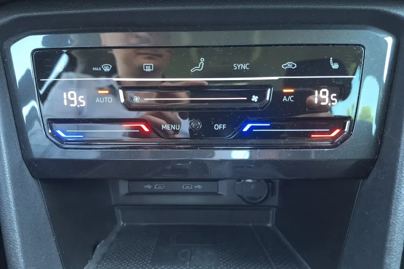 Volkswagen Tiguan din 2021 cu 102.870 km - oferta VOL123520 - foto 10