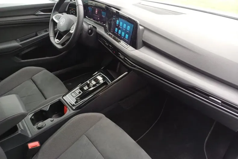 Volkswagen Golf din 2024 cu 23.926 km - oferta VOL123524 - foto 12