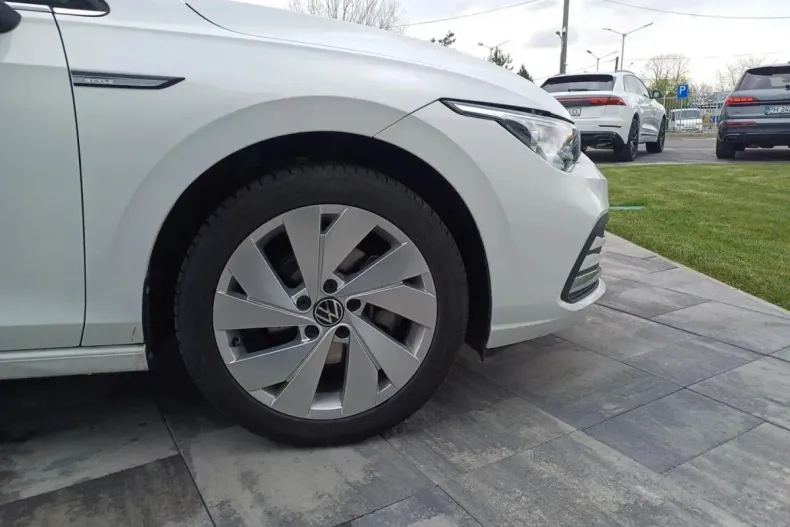 Volkswagen Golf din 2024 cu 23.926 km - oferta VOL123524 - foto 15