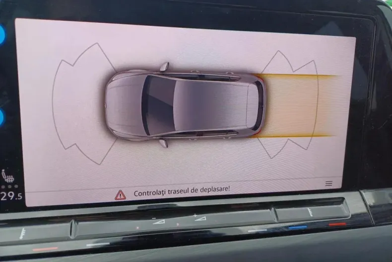 Volkswagen Golf din 2024 cu 23.926 km - oferta VOL123524 - foto 18