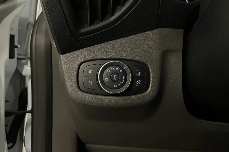 Ford Transit Connect din 2020 cu 174.001 km - oferta FOR123542 - foto 24