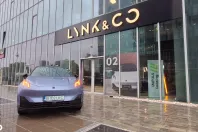 Lynk&Co 02 din 2024 cu 5.332 km - oferta LYN123558 - foto 2