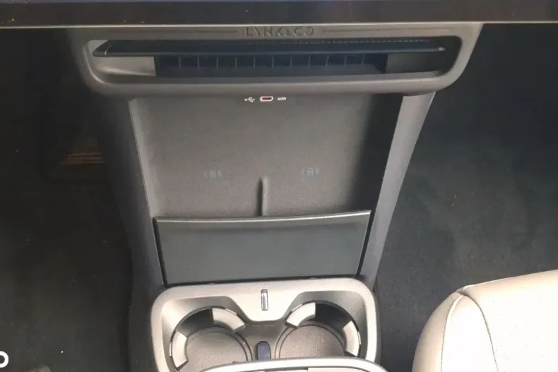 Lynk&Co 02 din 2024 cu 5.332 km - oferta LYN123558 - foto 16