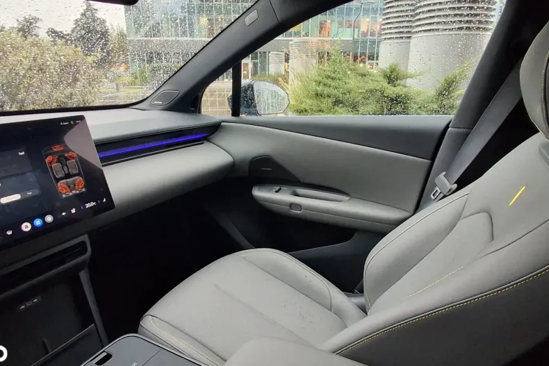 Lynk&Co 02 din 2024 cu 5.332 km - oferta LYN123558 - foto 17